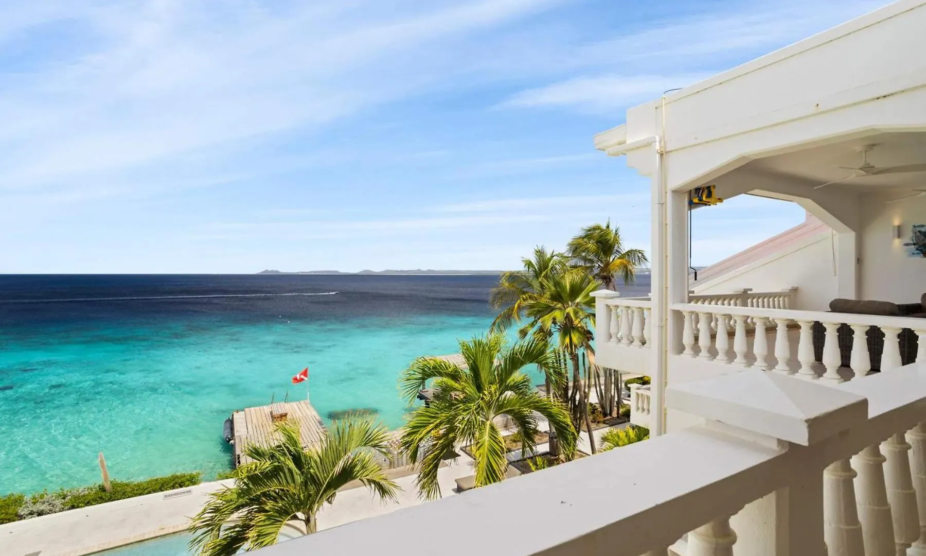 Belmar Oceanfront Apartments 21 Right On The Ocean With Diving Facilities クラレンダイク